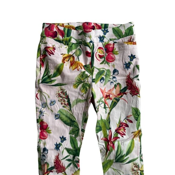 CHICOS Hawaiian Floral Capris Cropped Pants Size 00 / US 2 - Picture 6 of 8